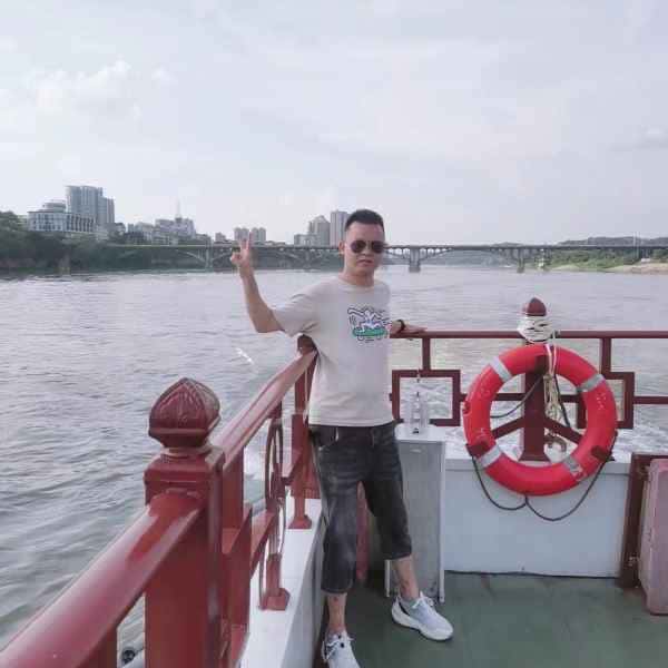 四川27岁单身帅哥真诚找对象-洛阳征婚相亲网