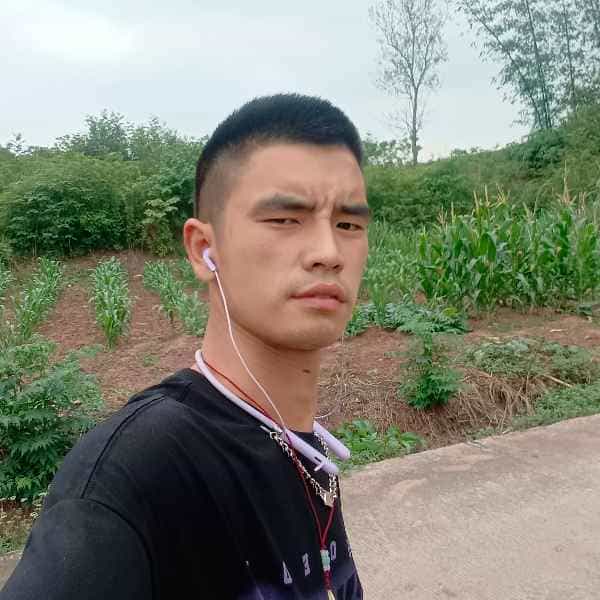 35岁岁四川单身帅哥 - 洛阳吉缘网
